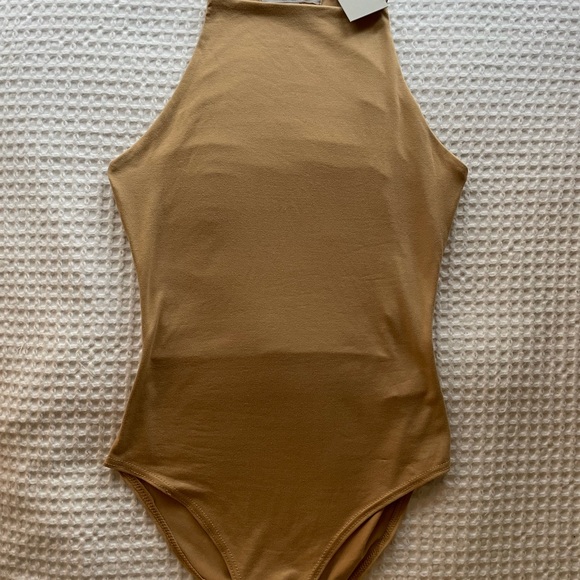 NWT Tan/Nude Gaze Bodysuit - Picture 3 of 3